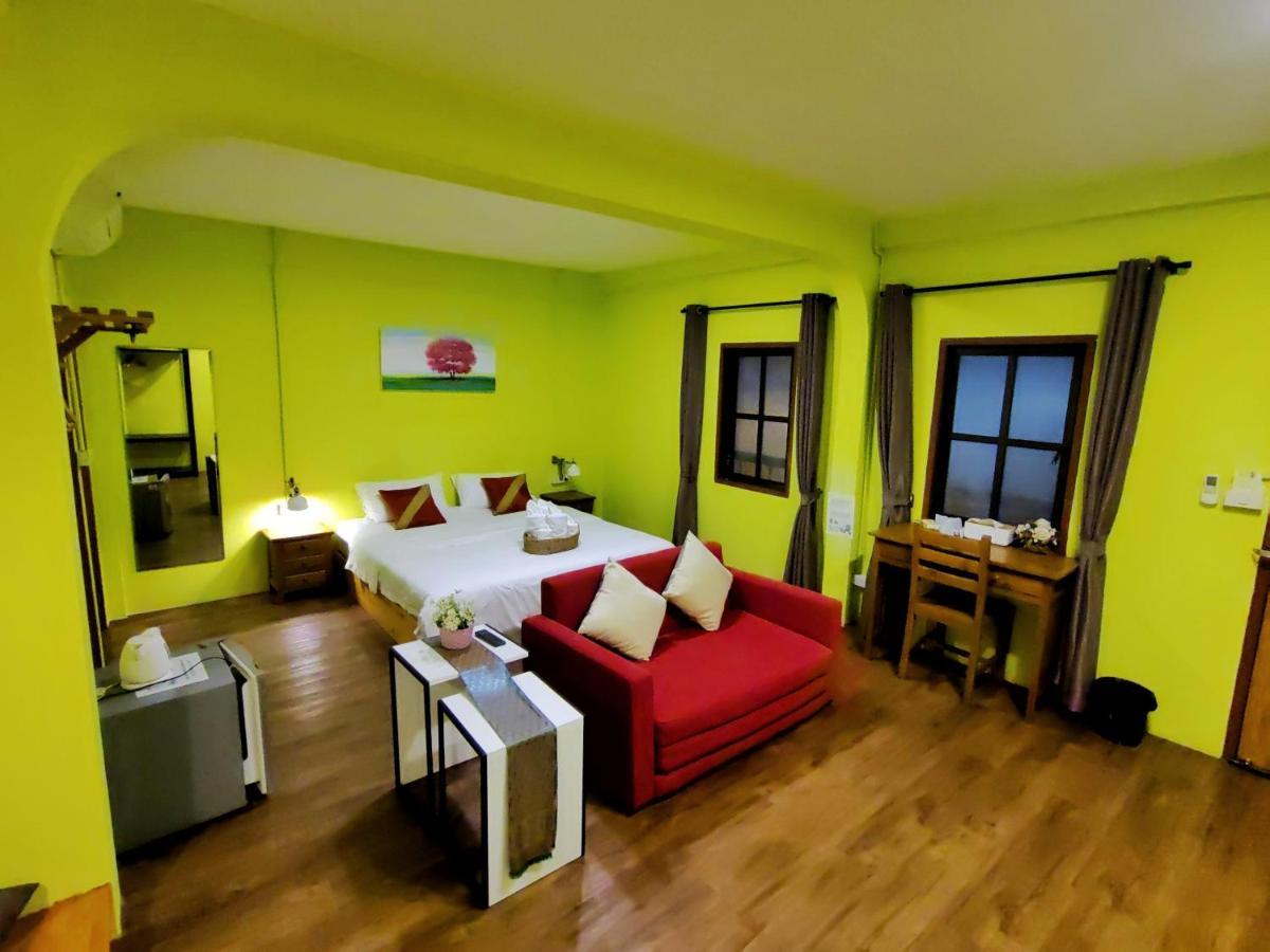 Готель Chiang Mai Gate House Екстер'єр фото